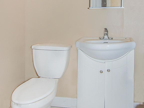 2nd image of 1853 N Karlov Ave APT 2