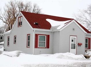 1008 W Walnut Ave, Olivia, MN 56277