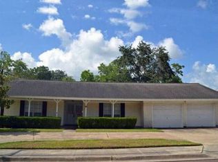 2701 E Airline Rd, Victoria, TX 77901