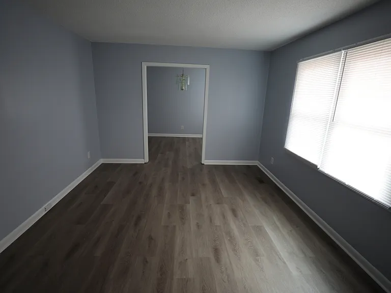 1815 Paisley Ave — Photo 15