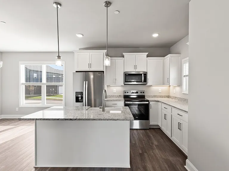 232 Franklin St — Photo 17