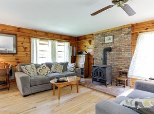 1305 Village Ln, Mattituck, NY 11952