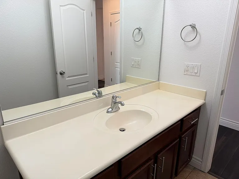 42582 W Monteverde Dr — Photo 6