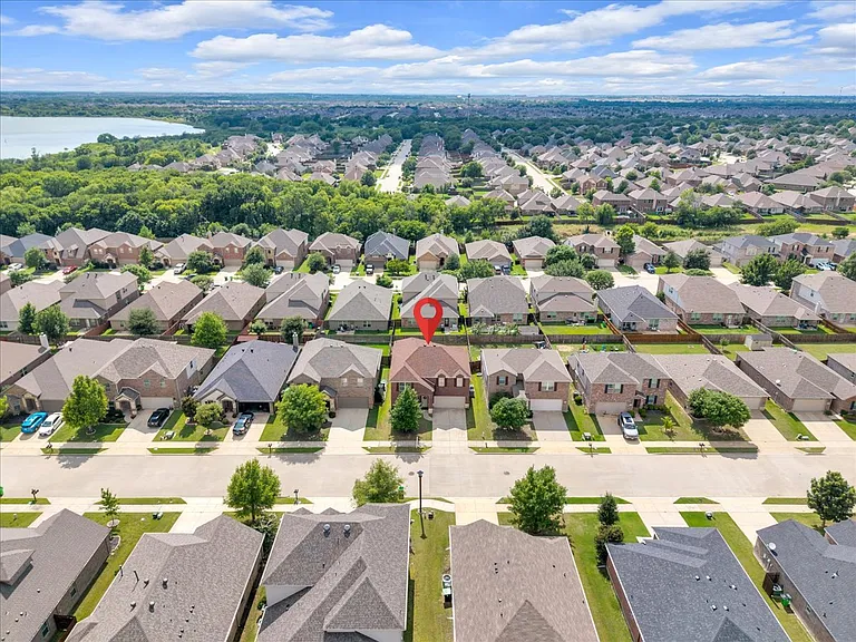 1820 Christopher Creek Dr — Photo 34