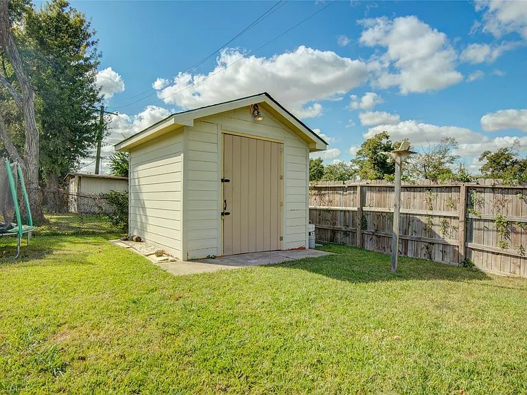 806 Coolwood Dr — Photo 21