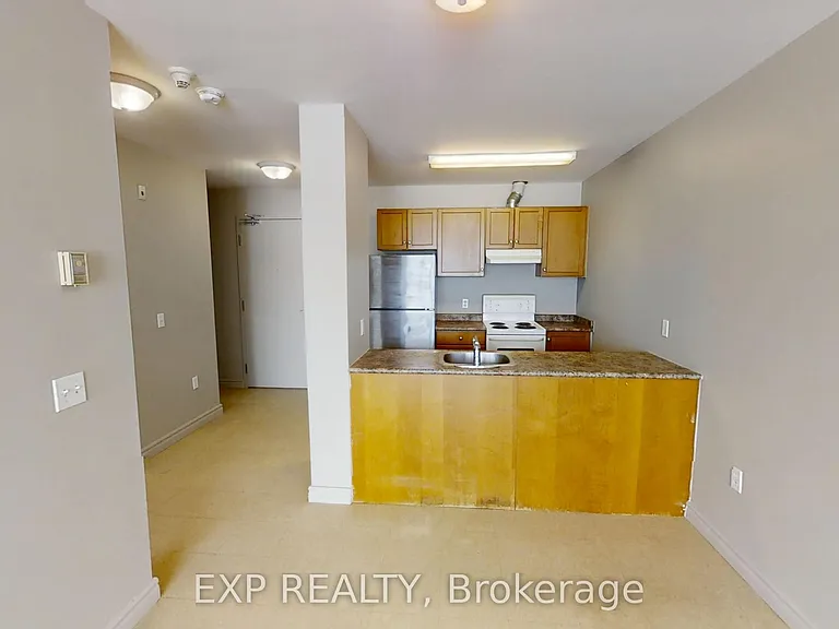 95 Barrie Rd #401 — Photo 6