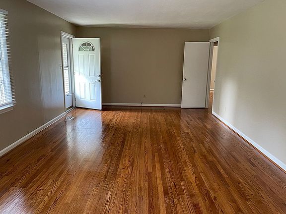 5th image of 703 Georgia Ave
