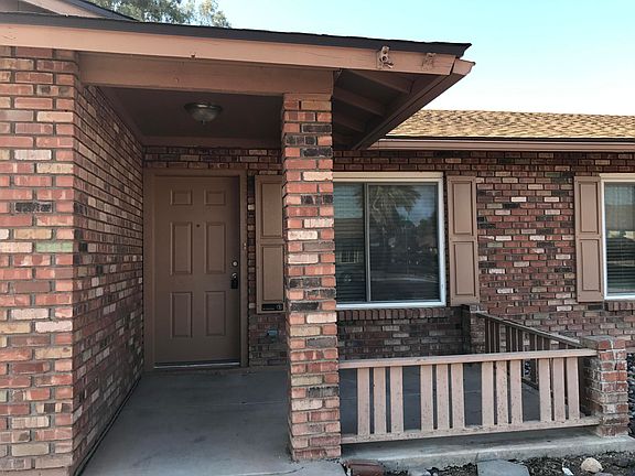 3rd image of 1748 E Irwin Ave