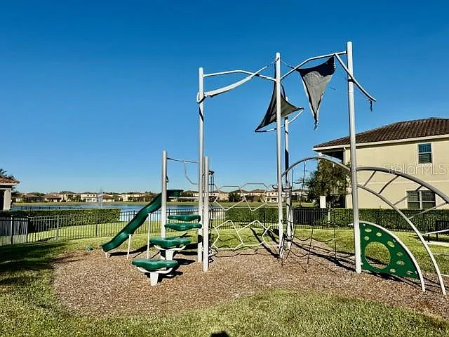 10264 Henbury St — Photo 37
