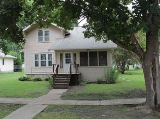 312 E Minnesota Ave, George, IA 51237