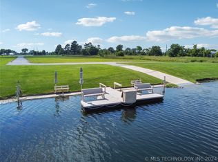 17160 S 280th Rd, Morris, OK 74445