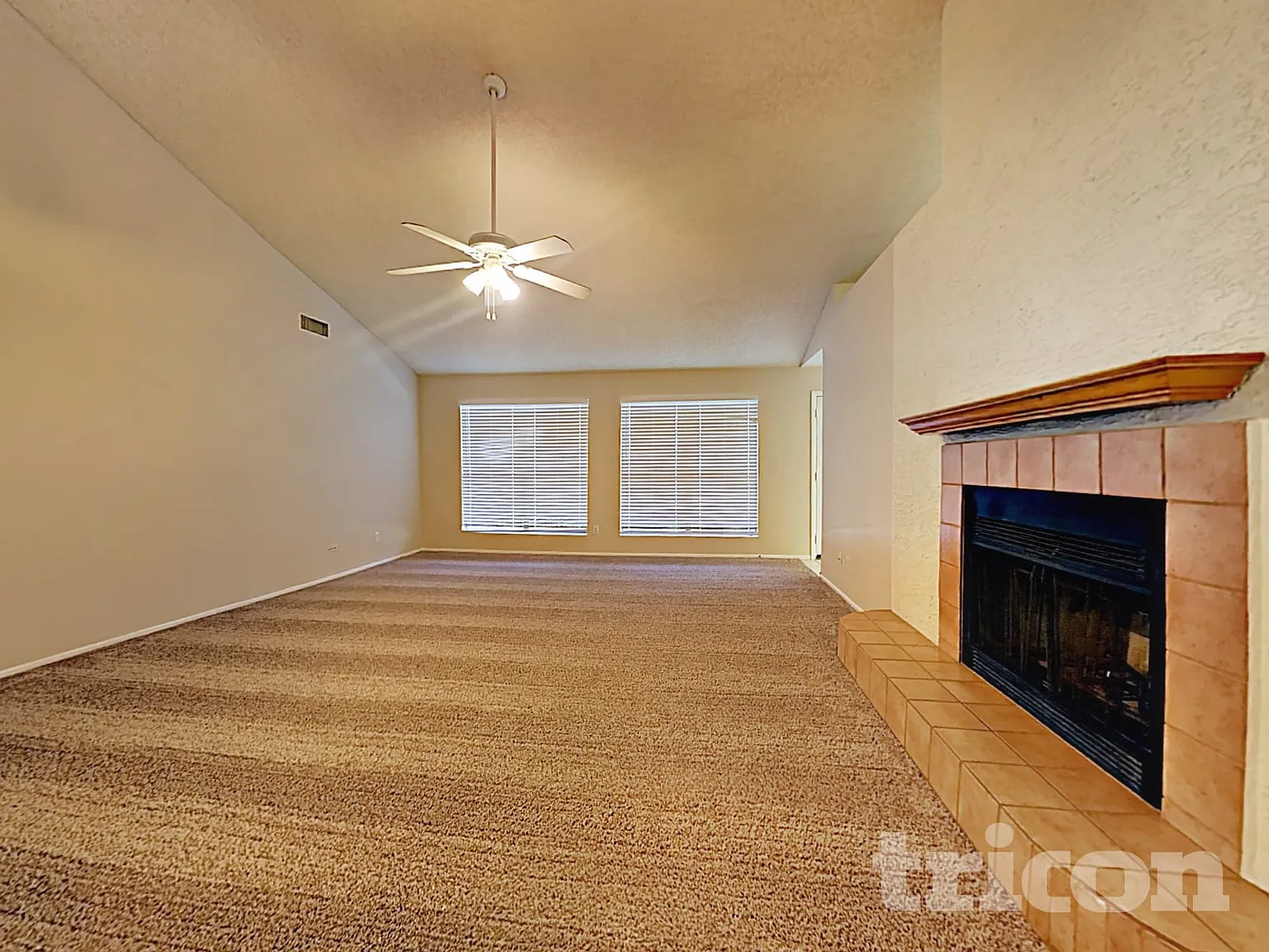 7127 W McRae Way Glendale AZ — Photo 2
