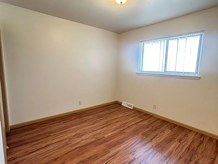 2929 E Adams Ave #7 — Photo 4