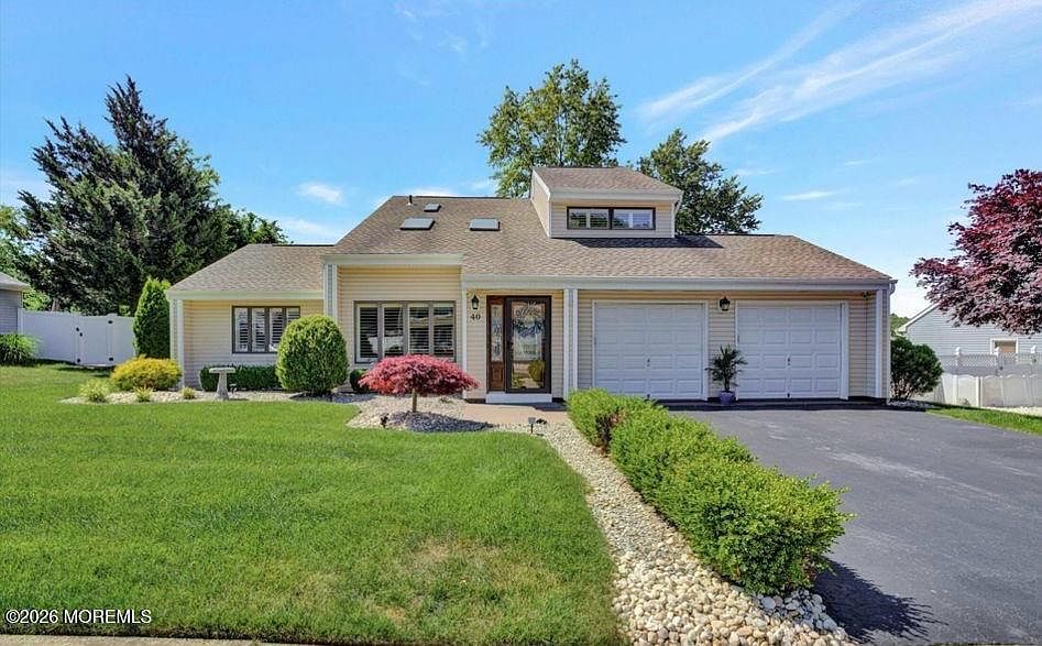 1st image of 40 Pinyon Street