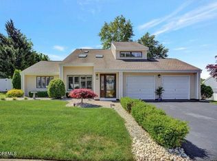 40 Pinyon St, Howell, NJ 07731