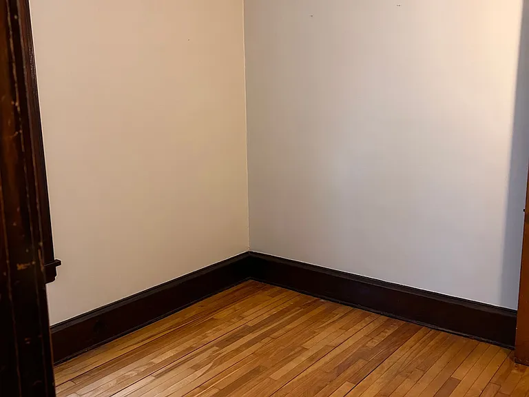 1127 Adams St NE #1 — Photo 6