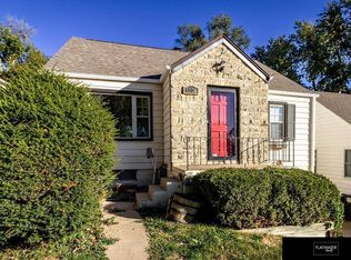 5526 Poppleton Ave, Omaha, NE 68106