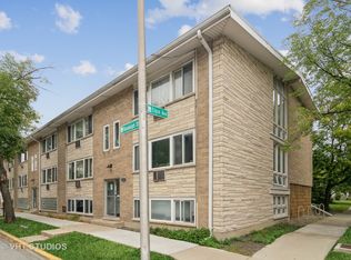 7231 Randolph St APT 1B, Forest Park, IL 60130