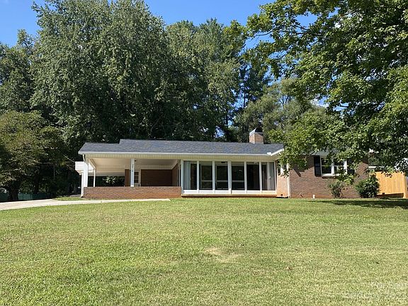 3rd image of 2418 Morganton Blvd NW
