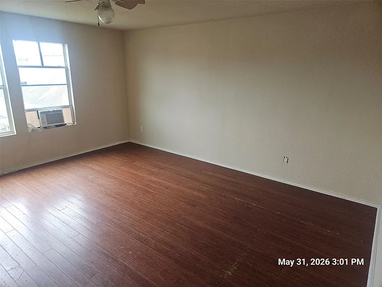 843 Darbydale Crossing Ln — Photo 16