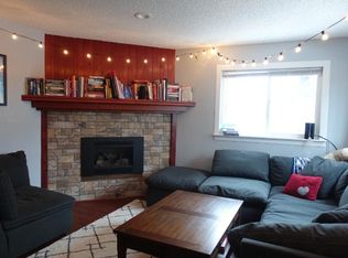 8807 Washburn St APT B, Anchorage, AK 99502