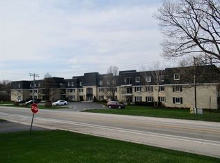 5548 Spring Brook Rd APT 206, Rockford, IL 61114