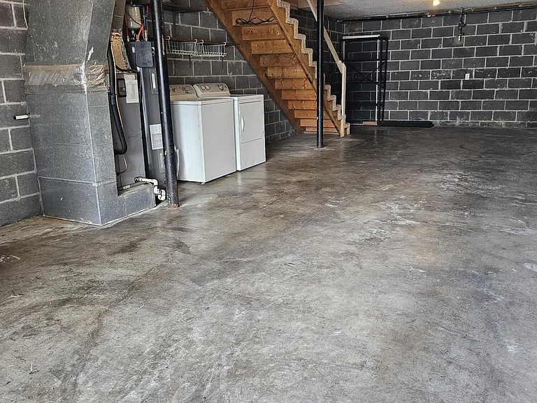 56 Tulip Grove Cir #1 — Photo 5
