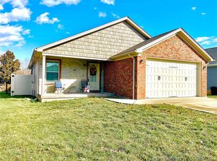 684 Sky Way Dr NW, Corydon, IN 47112