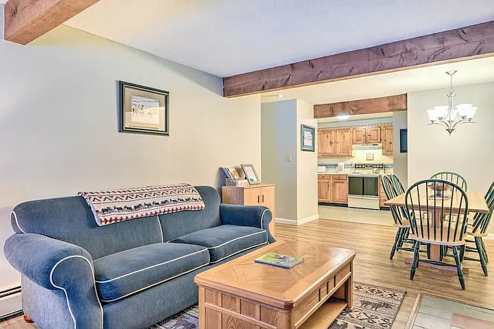2 bed, 1100 sqft, $2,100 — Photo 2