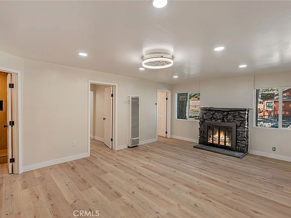 4th image of 1459 Ross St