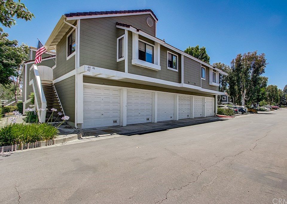 1st image of 44 Bramble Ln #129