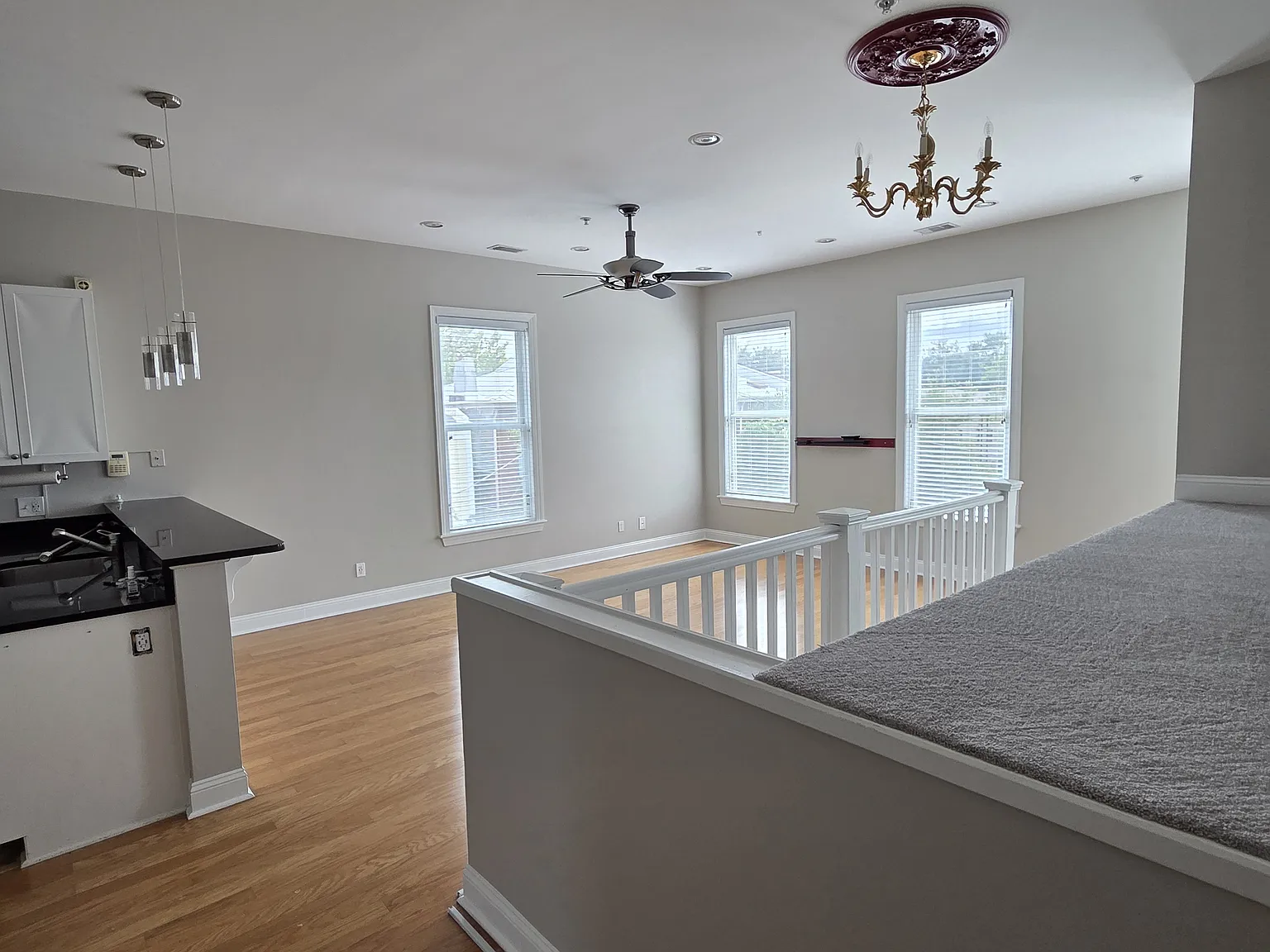 1 bed, 900 sqft, $1,749 — Photo 4