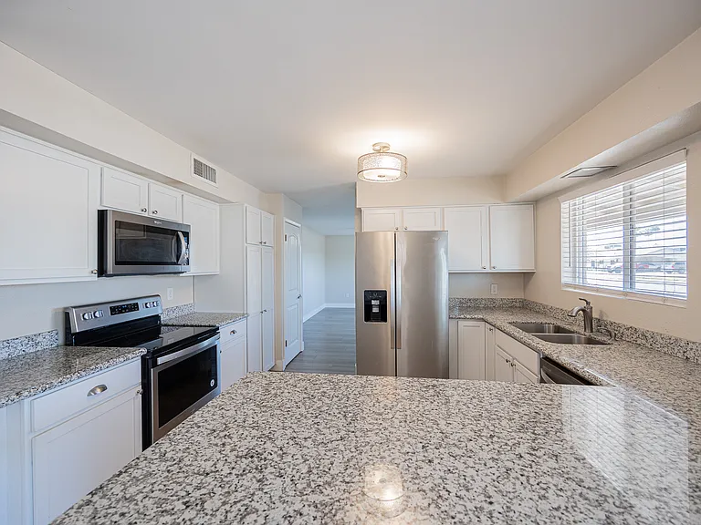 5849 S College Ave — Photo 11