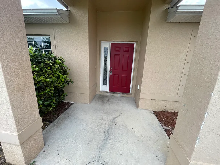 1637 NW 6th Pl — Photo 17