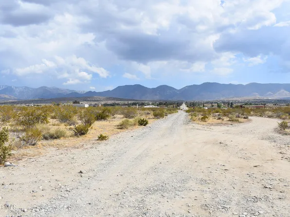 34630 Longview & Avenue Rd #V2, Pearblossom, CA 93553