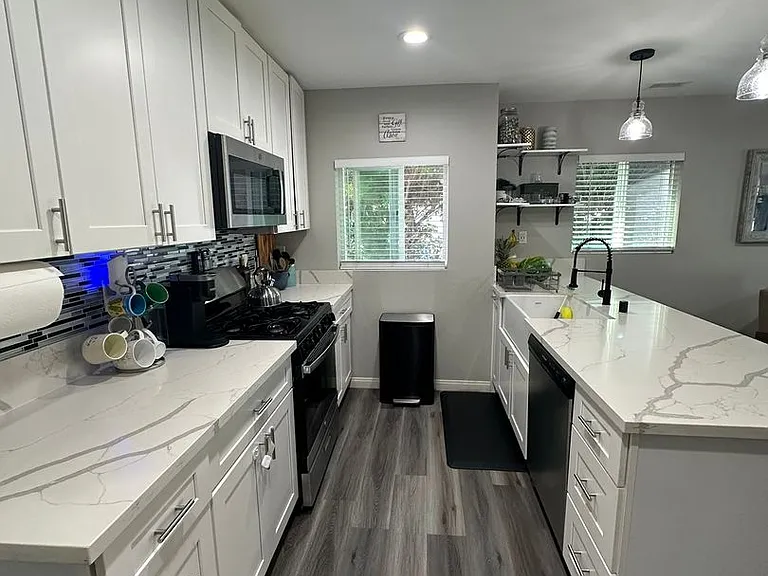 129 Norton Ave — Photo 11