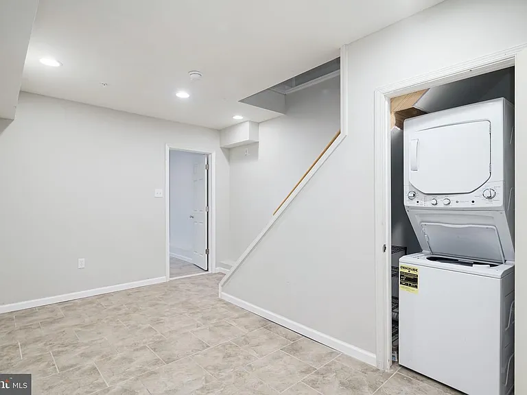 2408 W Thompson St #1 — Photo 11
