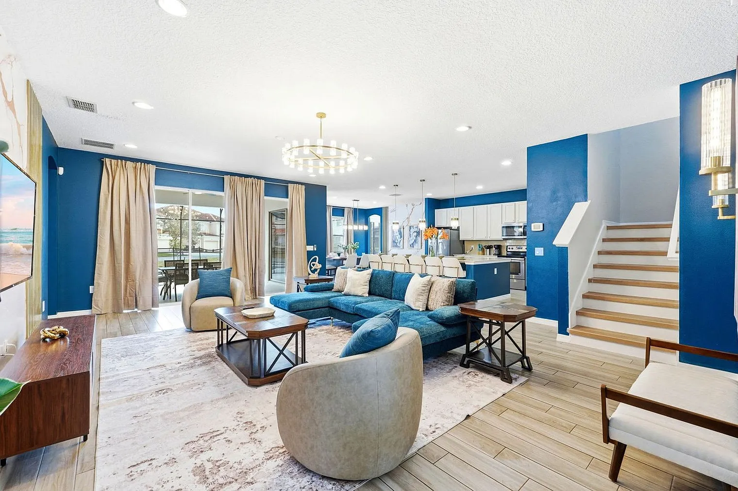 13 bed, 10.0 bath, 5446 sqft, $8,505 — Photo 1