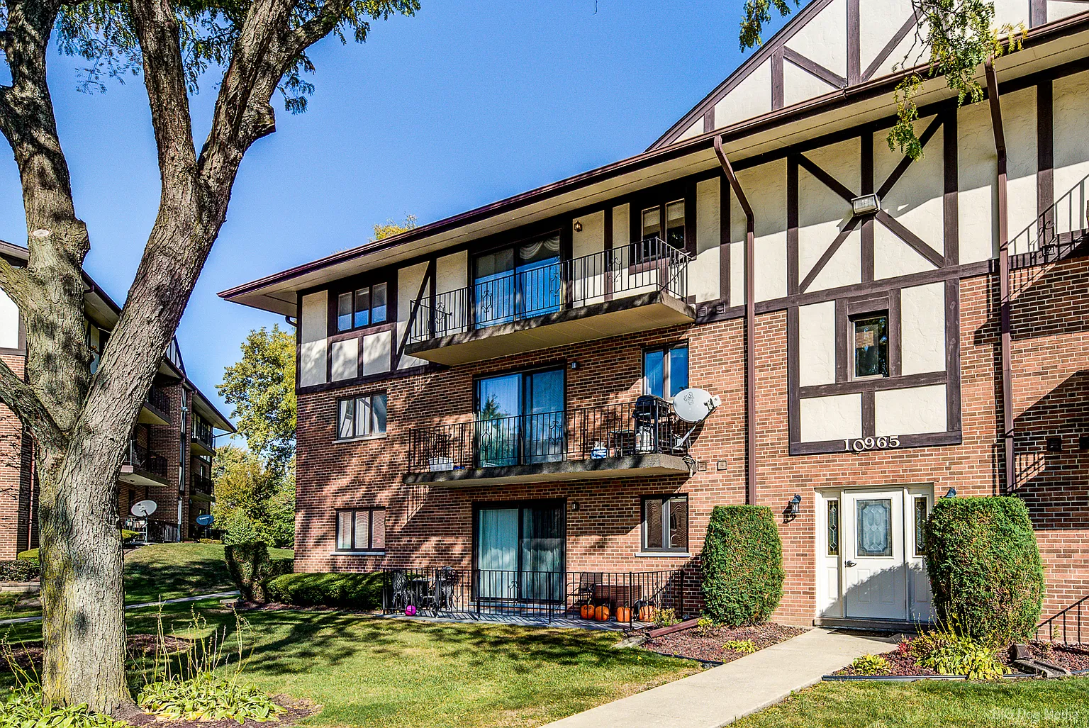 10965 S 84th Ave APT 3A photo 1