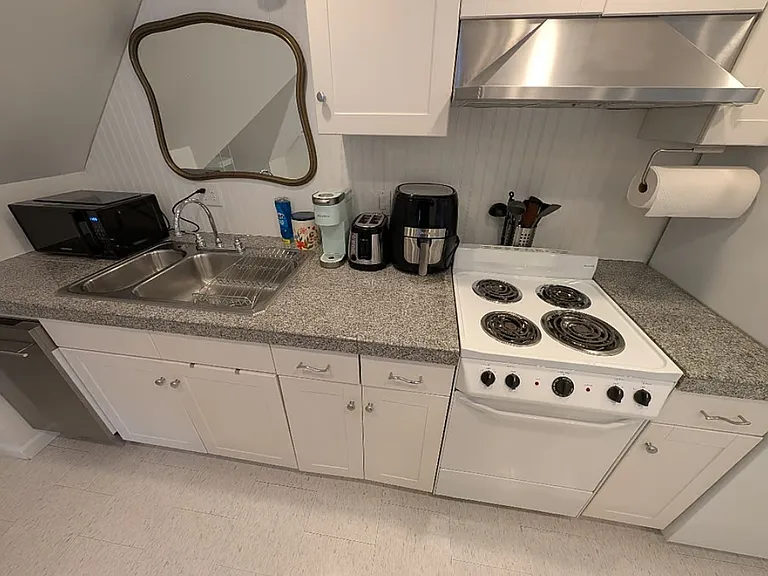 204-206 NW 15th Ave #3 — Photo 9