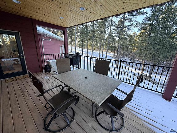 5th image of 2040 Aster Rd