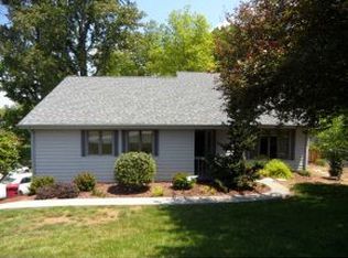 4008 Bradford Ct, Johnson City, TN 37601