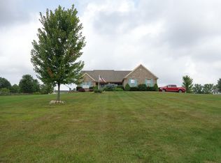 33 Addison Meadows Ct, Leonard, MI 48367