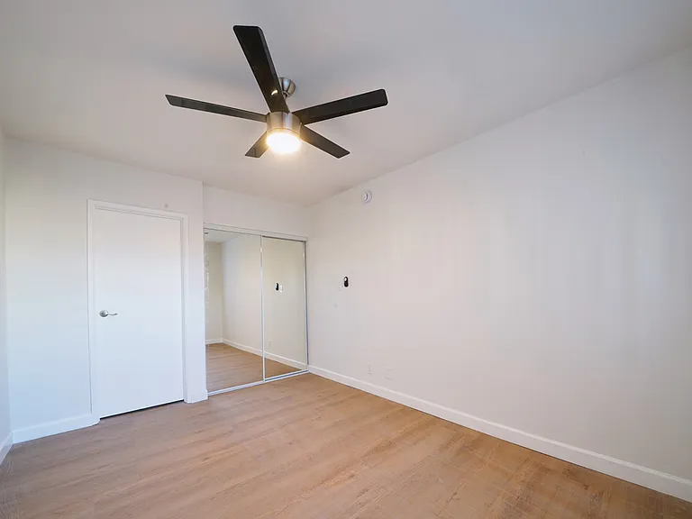 Unit 32 - 3 Bedroom, 2 Bathroom, 1800 sqft