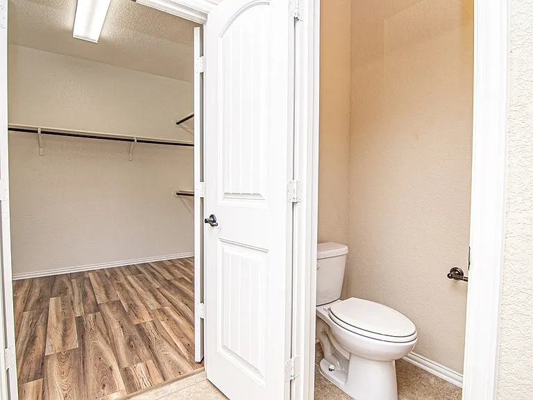 6612 Colony Rd — Photo 9