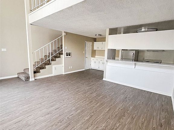 4th image of 6255 Atlantic Ave #B385d5aad
