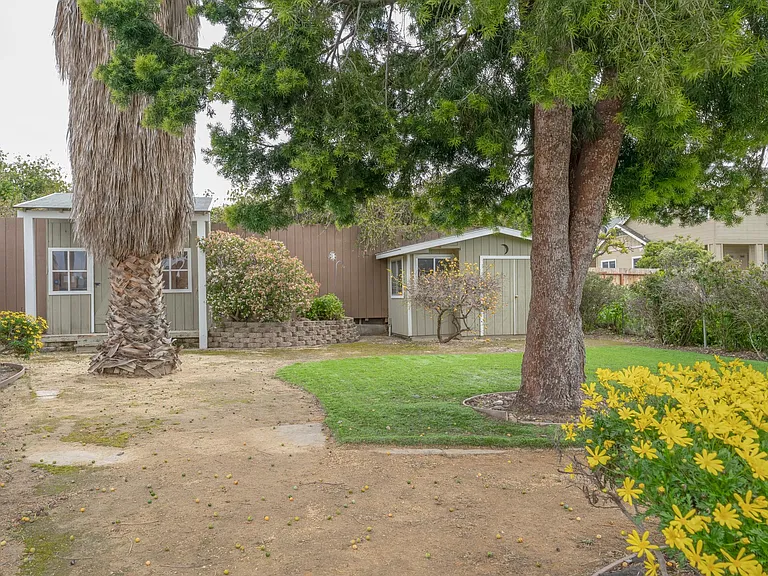 43388 Ellsworth St — Photo 24