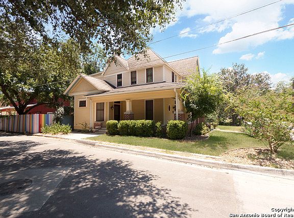 2nd image of 803 W Hopkins St