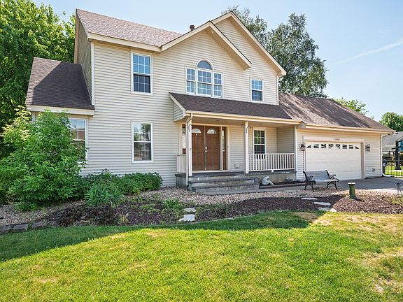 3rd image of 12640 Edinborough Cir