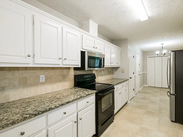 1169 Granite Ln — Photo 8
